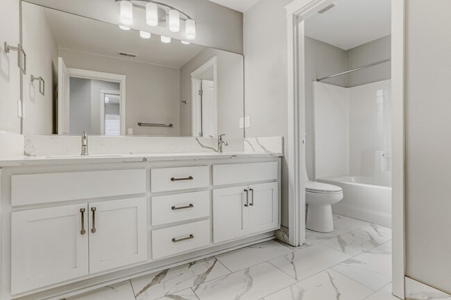 Building Photo - 16603 SW 134th Terrace