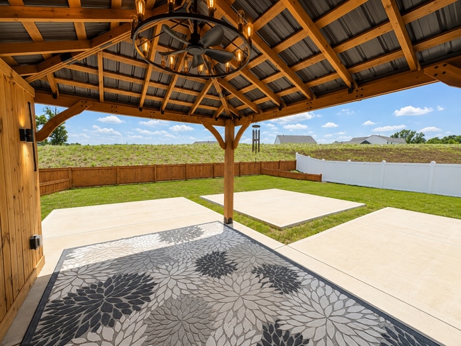 Building Photo - Beautiful 3-Bedroom Home in Desirable Chestnut Ridge