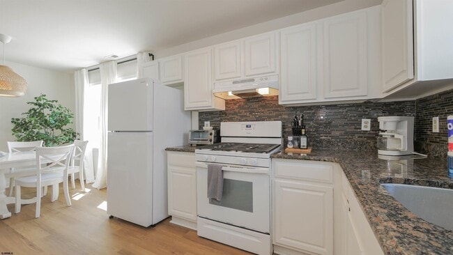 Building Photo - 128 N Rhode Island Ave