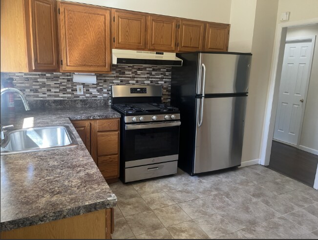 Building Photo - 9 Chestnut Hill Dr