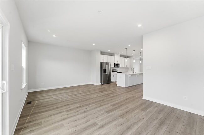 Building Photo - 339 Telluride Ln