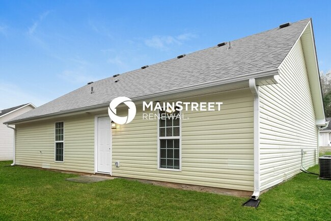 Building Photo - 1030 Overlook Dr