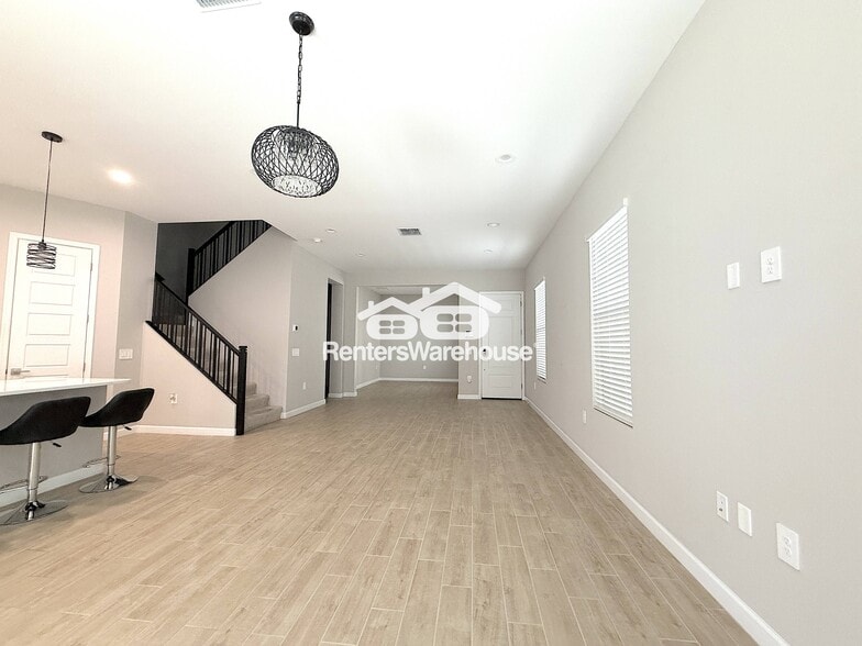 Building Photo - 5059 E Gallop Wy