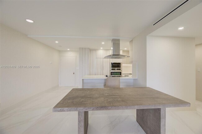 Building Photo - 600 Three Islands Boulevard