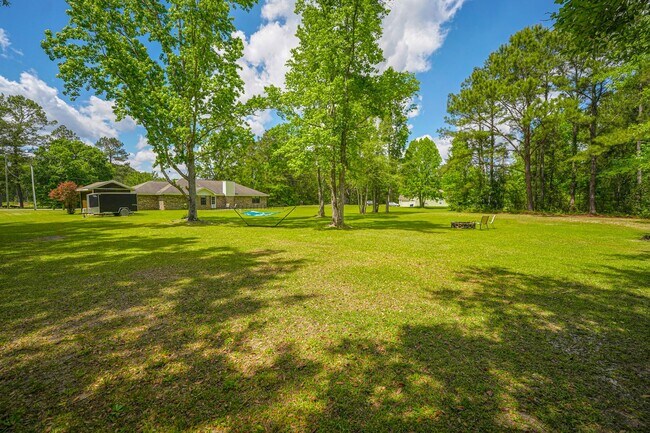 Building Photo - Coming Available!