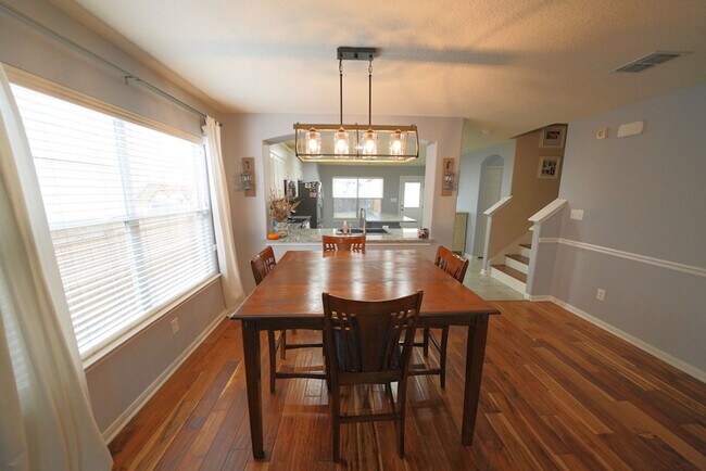 Building Photo - Gorgeous 5 Bedroom Rental in Cibolo! Realtor Commmission: $400
