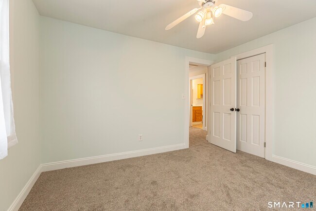 Building Photo - 15 Cowles St