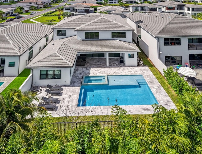 Building Photo - 8521 Ganton Dr