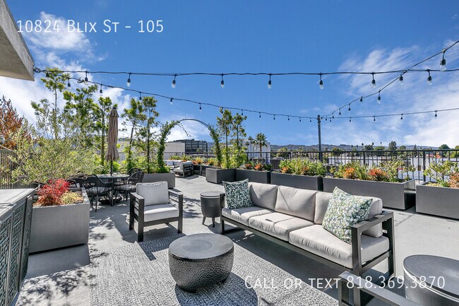 Building Photo - 10824 Blix St