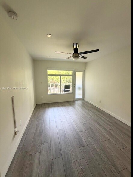 Building Photo - 208 Meridian Ave