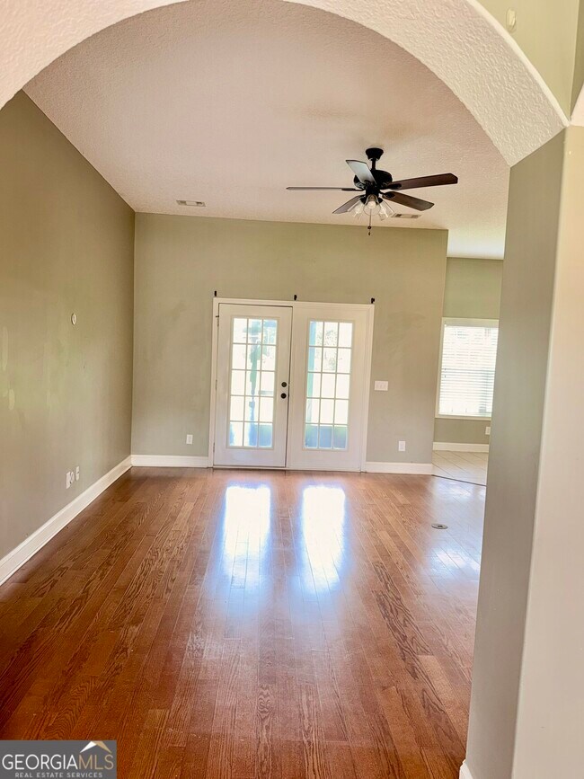 Building Photo - 1038 Sand Dollar Way