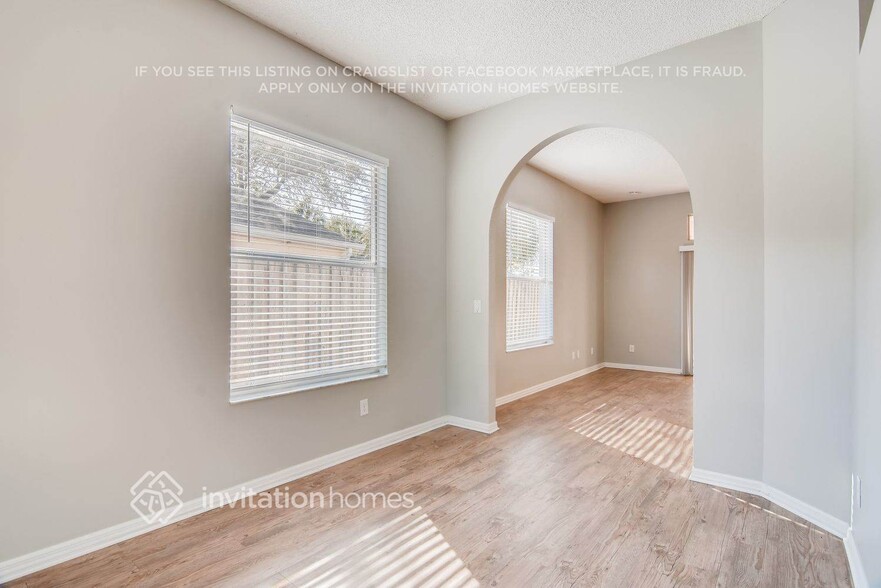 Building Photo - 3037 Sebastian Ln