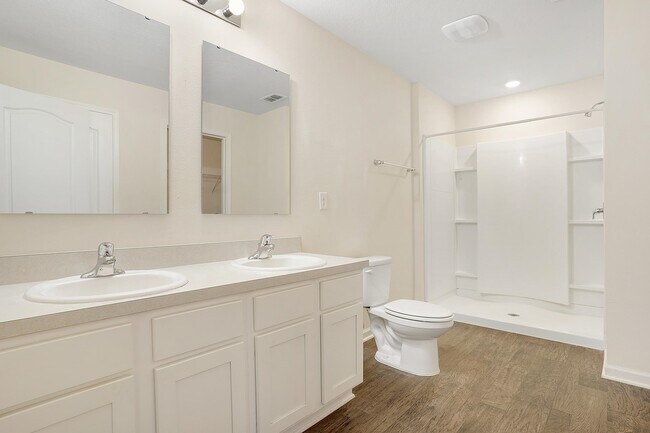 Building Photo - 22 Caminha Rd