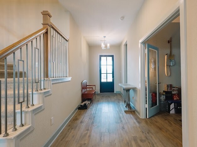 Building Photo - 5823 Ash Vly Dr
