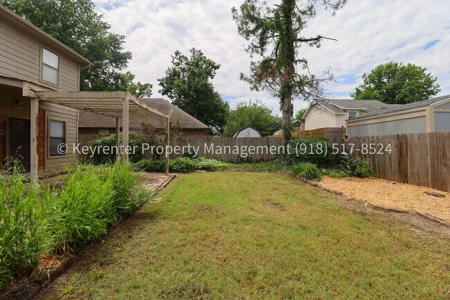 Building Photo - Recently Updated 3 Bed 2.5 Bath in Bixby - Move in Ready!
