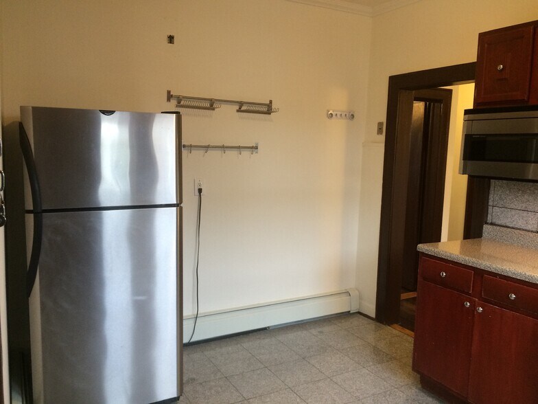 Building Photo - 86 Edgewood Ave