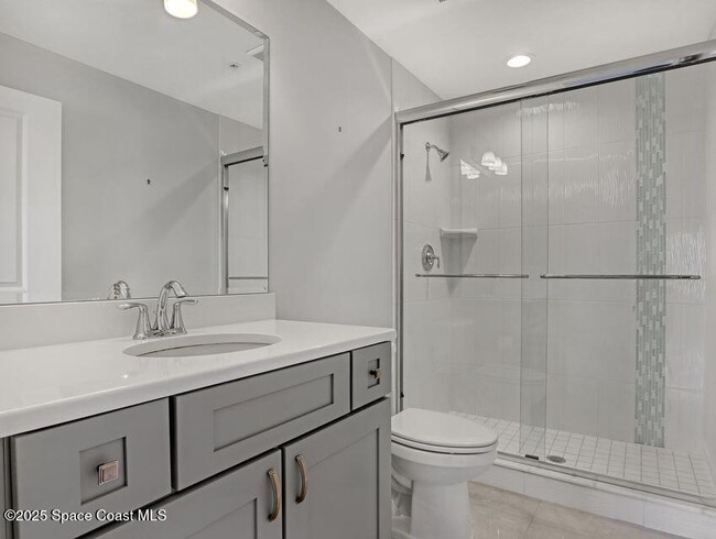 Building Photo - 1435 S Harbor City Blvd