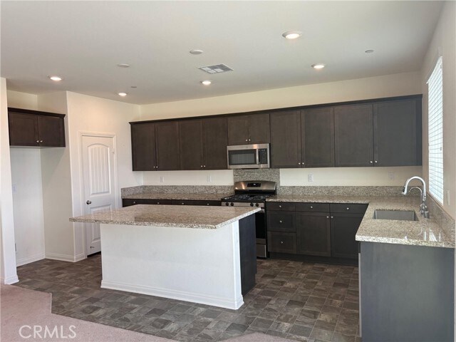Building Photo - 6598 Smith Rock Ct