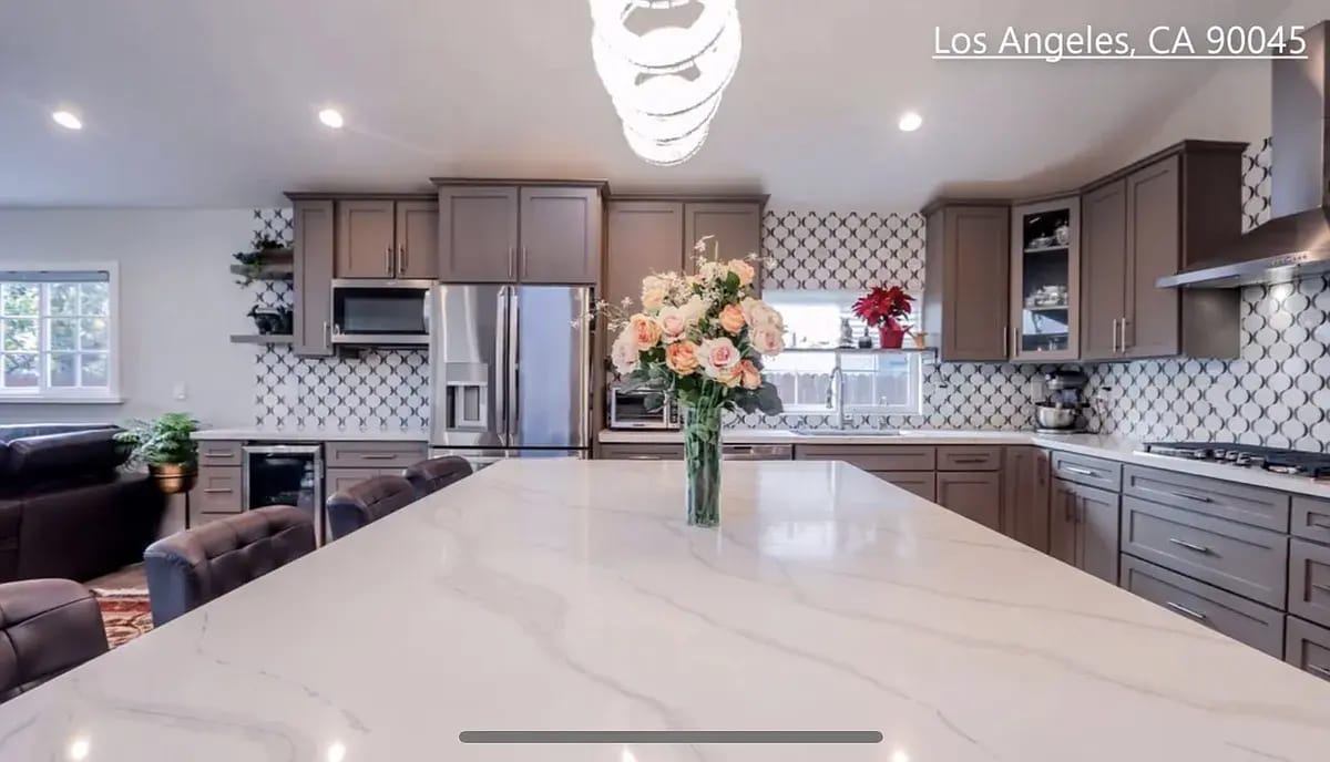 Building Photo - 5442 W 76th St