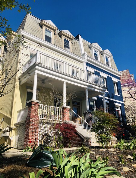 Building Photo - 1933 Park Rd NW