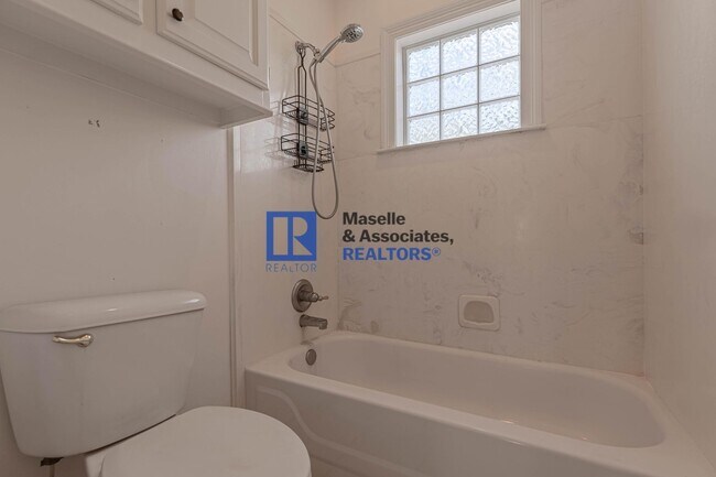 Building Photo - 3 Bed/2 Bath Home in Brandon