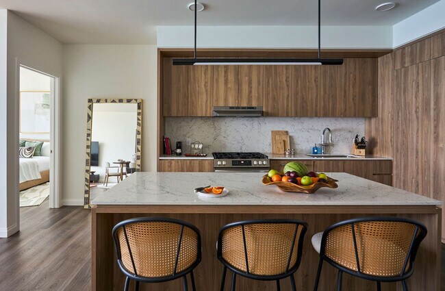 Building Photo - 1006 S Michigan Ave