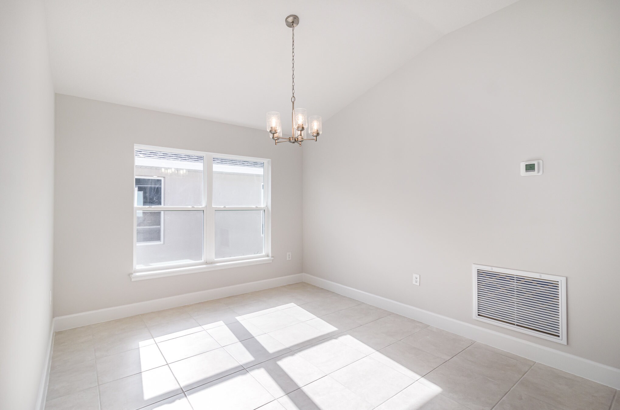 Building Photo - 2482 Carrick St NW