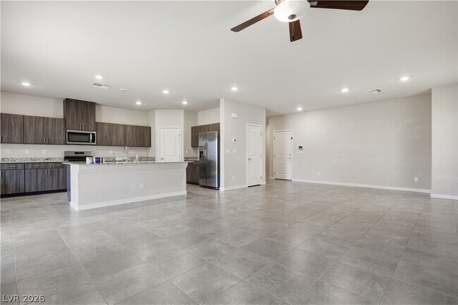 Building Photo - 3763 Corellia Ave