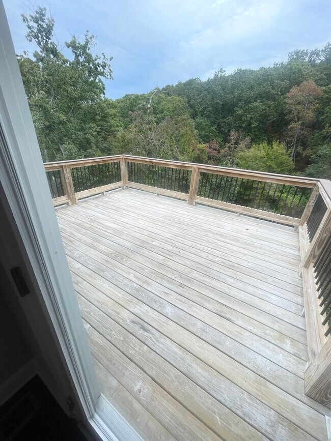 Building Photo - 4 Bedroom + Finished Basement for Rent in Ooltewah