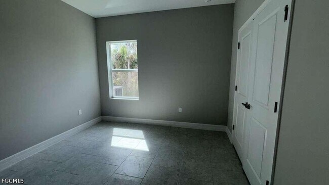 Building Photo - 460 Westchester Dr