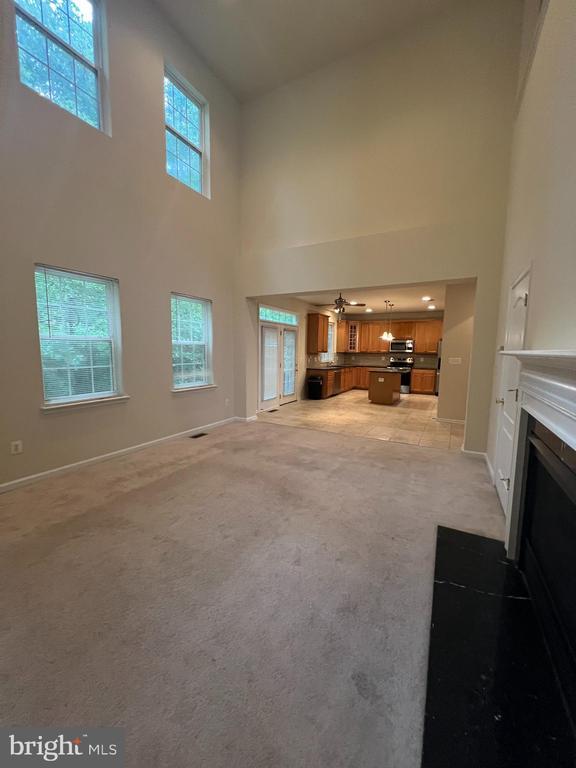 Building Photo - 12 Rivers Edge Terrace
