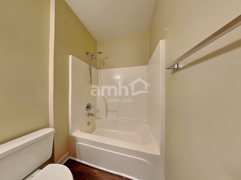 Building Photo - 101 Sedge Meadow Dr