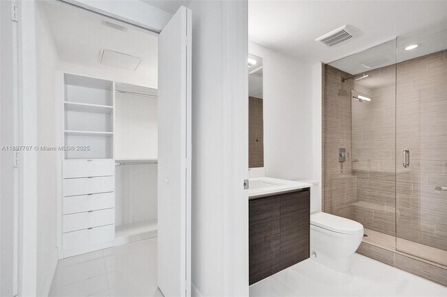 Building Photo - 330 Sunny Isles Blvd