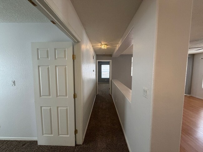 Building Photo - 3 Bedroom Single Story Available Near McMahon Blvd NW & Unser Blvd NW!