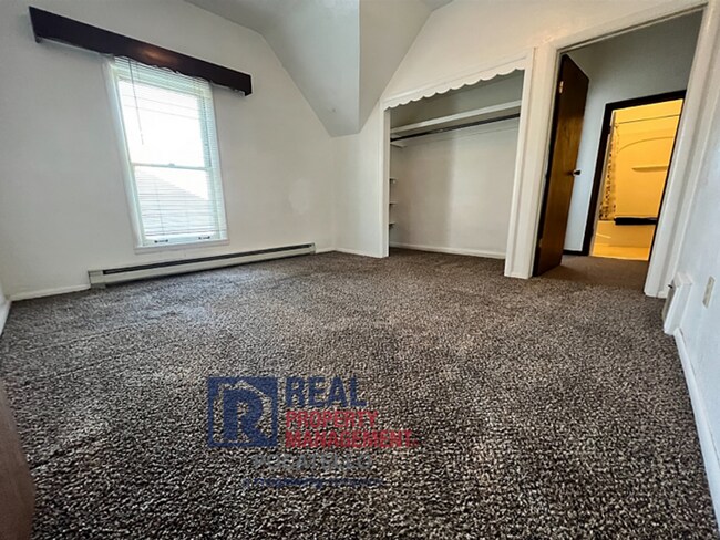 Building Photo - 708 N Arthur Ave