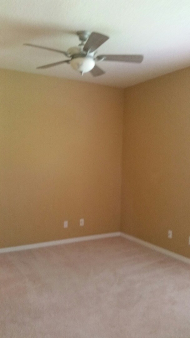 Building Photo - 350 Lake Amberleigh Dr