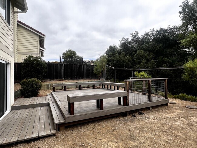 Building Photo - 21072 Greenwood Cir