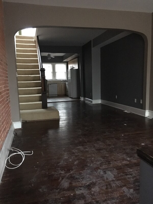 Building Photo - 30 N Lakewood Ave