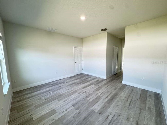 Building Photo - 17046 SW 44th Cir