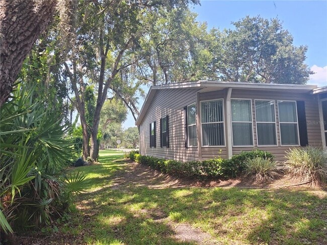Building Photo - 301 Water Landing Dr