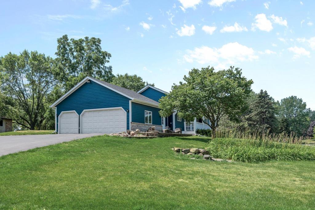 Building Photo - 833 Tyrol Ln