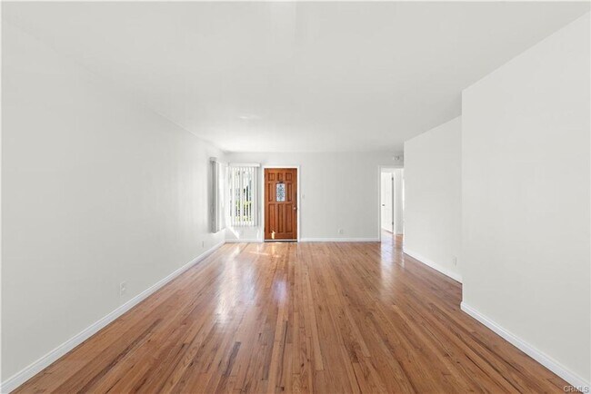 Building Photo - 5722 Faculty Ave