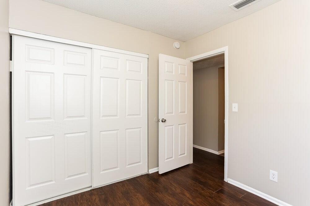 Building Photo - 6529 Hugh Ct