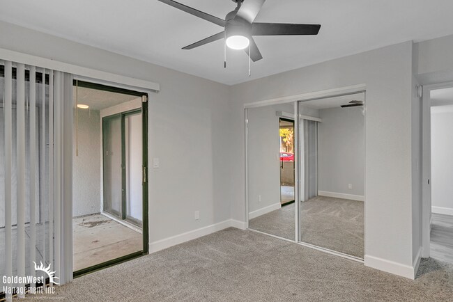 Building Photo - Updated and Spacious 2Bdm 2Ba Home in Prime North Phoenix Location!