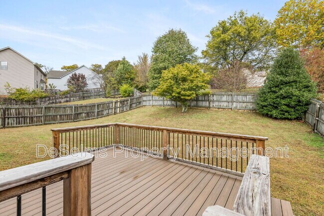 Building Photo - 236 Burgandy Hill Rd