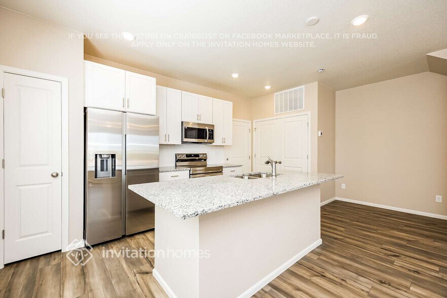 Building Photo - 9401 Oro City Loop