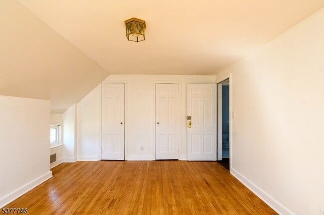 Building Photo - 176 Woodland Ave