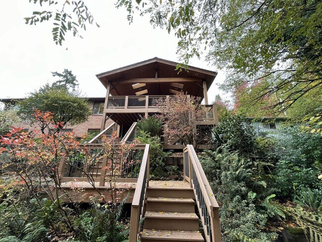 Building Photo - ATA2332