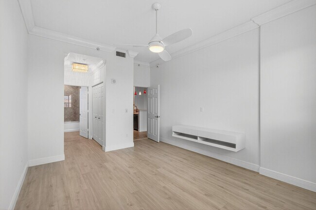 Building Photo - 233 S Federal Hwy