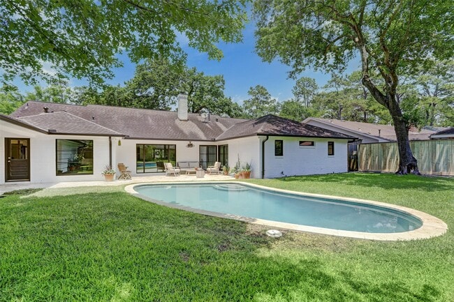 Building Photo - 12419 Mossycup Dr